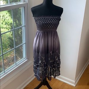 Women’s bathing suit coverup